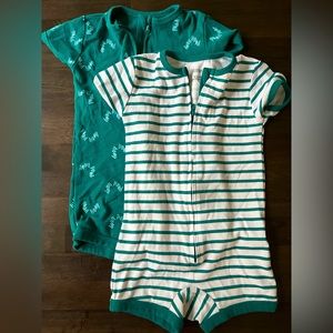 18-24m | Hanes Zip-Up Rompers (2)